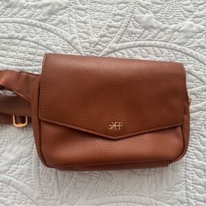 Freshly Picked Mom Belt Bag